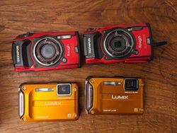 2x Olympus Tough TG5 & 2x Panasonic Lumix DMC-FT4 - wasserdichte Outdoor Kameras