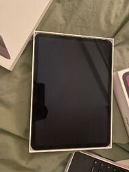 Apple iPad Pro 2. Gen 128GB, Wi-Fi + 4G (T-Mobile), 11 Zoll - Space Grau