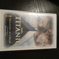 Titanic / VHS Video Kassette / Leonardo  DiCaprio & Kate Winslet / James Cameron