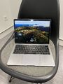 Apple MacBook Air 13 Zoll (256GB SSD, Intel Core i5 8. Gen, 3,60GHz, 8GB)  Top