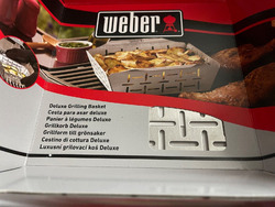 Weber 6481 Deluxe Gemüsekorb Dünsten Beilagen Grillgemüse Edelstahl Zubehör NEU