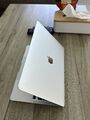 Apple MacBook Pro 13,3 Zoll mit Touch Bar