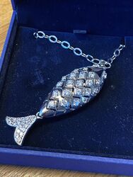 Kette mit Fisch-Anhänger 925 Sterling Silber, kleine Kristalle (Swarovski?)