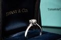 Tiffany & Co Solitär Ring mit Diamant Eckiger Schliff 0,42 Ct. in Platin Schmuck