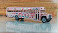 HERPA Blue Bird US-Schulbus „Make Love not War" 1/87 (24/65A)