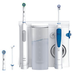 ORAL-B Oral Health Center PRO 1 Munddusche + Elektrische Zahnbürste Weiß