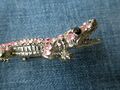 Brosche Anstecknadel ~ " Aligator Krokodil mit rosa Steinchen " ~ Modeschmuck ~