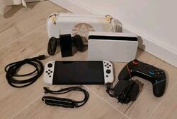 Nintendo Switch OLED-Modell HEG-001 64GB Handheld-Konsole - Weiß - Top-Zustand 