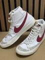 Nike Blazer Mid '77 weiß/rot Universal in EU 38,5 BQ6806-102