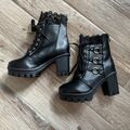 Ankle Boots schwarz Gr.: 41 NEU Plateau Blockabsatz Spitze Stiefelette Schnürung