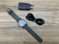 Garmin Vivoactive 4 Grau GPS-Smartwatch 45mm Gehäuse mit Silikonarmband