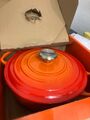 Le Creuset NEU  Bräter 24 cm NEU Kirschrot nur zum fotogr. ausgep.