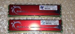 G-Skill DDR3 DIMM Arbeitsspeicher für PC, 4 Gigabite Kit, Farbe rot