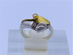 Feiner Brillant Solitär Ring 0,04ct. 925 Silber + 585 Gelbgold; RG: 53