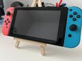Nintendo Switch 32GB Spielkonsole - Neon Blau/Neon Rot