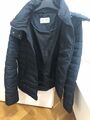 damenjacke Armani Jeans in schwarz kurz mit  Kapuze sportliche Jacke