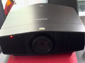 Projector Sony VPL-VW 890ES almost New 80 hours