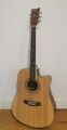 Yamaha Elektro-Akustikgitarre F310 Cutaway Dreadnought Body an Bord LC-5 EQ