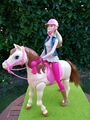 BARBIE CMP27 Tawny Pferd mit Puppe MATTEL 2014 Reiterin schwingt in Sattel "TOP"