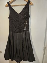 Elegantes Schwarzes Abendkleid 