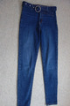 River Island blaue Jeans 12 Jahre. Gürtel mit Diamantschnalle. Skinny