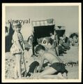 Lubmin - Kinder am Strand - 1960er 1970er - DDR Ostsee - Foto 6x6cm