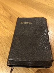 1951 Biobull Gaelic Compact Leatherette Bible In Good Order With Spine Index