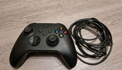 Microsoft Xbox Wireless Controller - Carbon Black + Akku