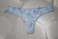  Triumph Bee Dees *BeeDees 10* String Tanga Thong hellblau mit Blumendruck NEU 