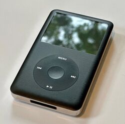 iPod classic 160 GB  6. Generation, Modell MB150 ZP + Extras