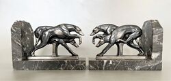 Art Deco Buchstützen  Windhund Greyhound Galgo  in der Bewegung Skulptur