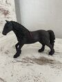 Schleich Pferd Friese Stute schwarz 13749 Bauernhof Horse Club Reittier