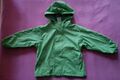 Schöne warme Matsch/Regenjacke * grün/Sterne * Größe 110/116 * wie neu