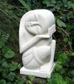 Skulptur Stein Träumer Abstrakt Kalkstein Deko Figur Garten Denker Steinfigur