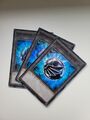 Yu-Gi-Oh! 3x Schwarzfeder - Zählmarke NM Ultra Rare OP21-DE027 Sammelkarte