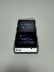 Nokia N8-00 16GB Silver (Ohne Simlock) Neuwertig