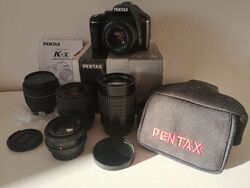 Pentax K-x mit 5 Objektiven