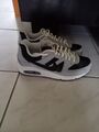 Nike Air Max Gr. 40 Schwarz Gra 1x getragen