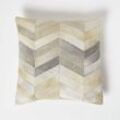 Homescapes - Fellkissen 45 x 45 cm Chevron-Muster - Patchwork Kissen aus Fell & Leder mehrfarbig-creme