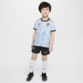 Portugal 2024 Stadium Away Nike Replika dreiteiliges Fußballtrikot-Set für jüngere Kinder - Weiß