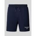 Regular Fit Sweatshorts mit Label-Stitching