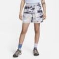 Nike ACG Damenshorts mit Print - Grau