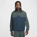 Nike A.P.S. Vielseitige Pullover-Jacke mit Repel-Technologie (Herren) - Grün