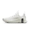 Nike Free Metcon 6 Premium Workout-Schuh mit Metallic-Akzenten (Damen) - Weiß