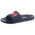 Badepantolette TOMMY JEANS "TOMMY JEANS POOL SLIDE ESS", Herren, Gr. 42, blau (dunkelblau), Synthetik, sportlich, Schuhe Badelatschen Pantolette, Sommerschuh, Poolslides, Schlappen, mit plakativer Logoflag