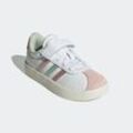 Sneaker ADIDAS SPORTSWEAR "VL COURT 3.0 KIDS" Gr. 32, weiß (cloud weiß, linen grün metallic, sandy pink metallic) Schuhe inspiriert vom Design des adidas samba