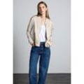 Blouson STREET ONE, Damen, Gr. 40, beige (smooth sand beige), Satin, Obermaterial: 100% Viskose, unifarben, casual, regular fit taillenbedeckt, ohne Ausschnitt, Langarm Bündchen, Jacken, mit Taschen