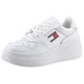 Plateausneaker TOMMY JEANS "TJW RETRO BASKET FLATFORM ESS" Gr. 35, weiß Damen Schuhe mit Logoschriftzug in der Sohle, Freizeitschuh, Halbschuh, Schnürschuh