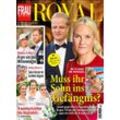 Frau im Spiegel ROYAL