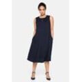 Abendkleid SHEEGO "Große Größen", Damen, Gr. 42, Normalgrößen, blau (nachtblau), Obermaterial: 100% Viskose;Futter: 100% Polyester, unifarben, elegant, figurumspielend knieumspielend, Rundhals, Kleider Partykleid, mit Falten-Detail